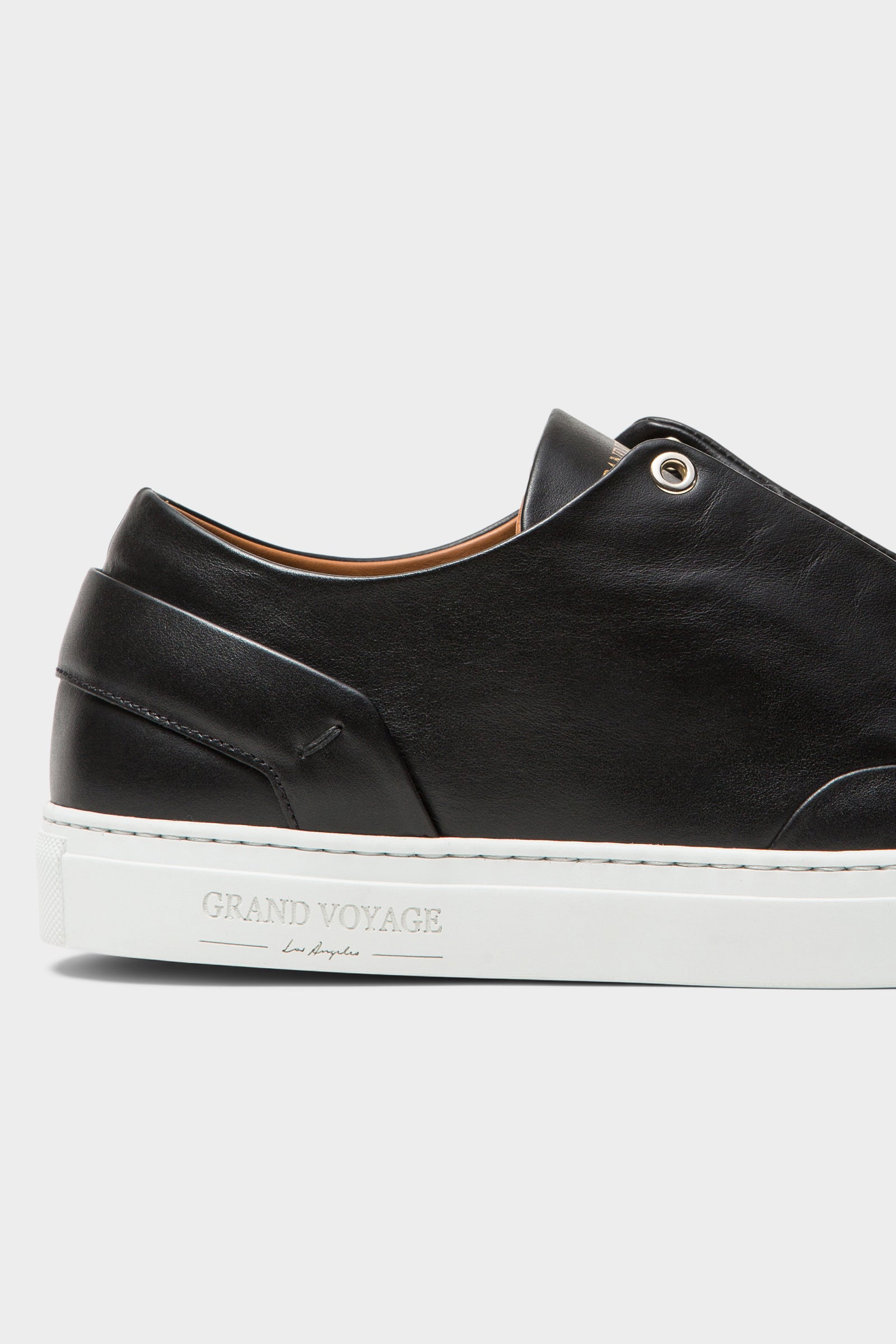 Avedon - Black Leather