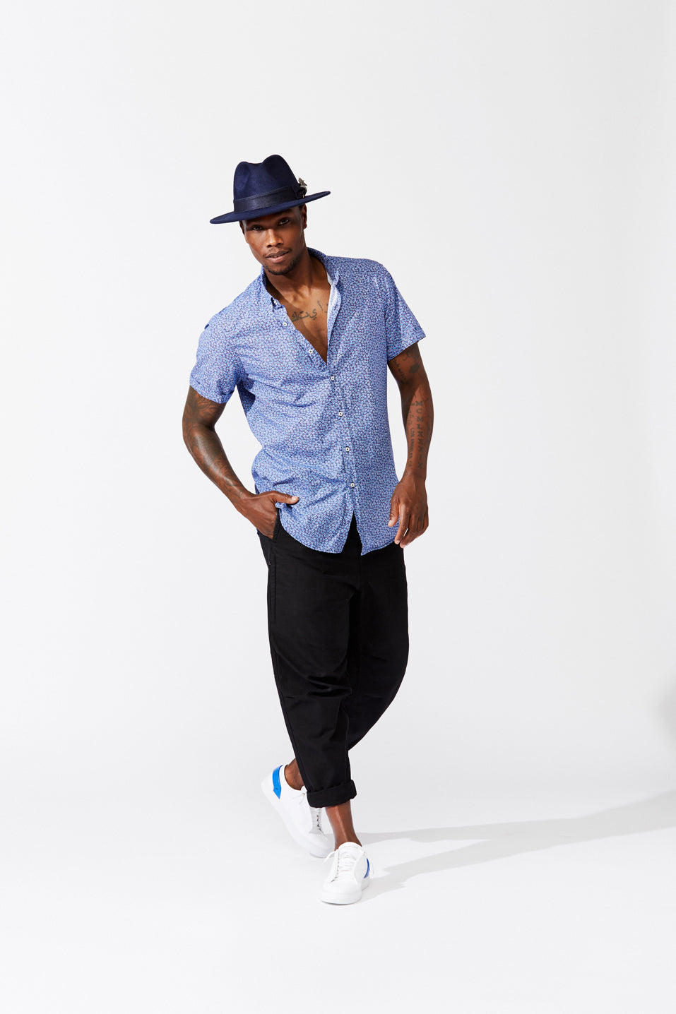 Avedon - White Leather Blue Leather